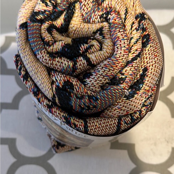 NWT Harry Potter Woven Tapestry Throw - Picture 5 of 6